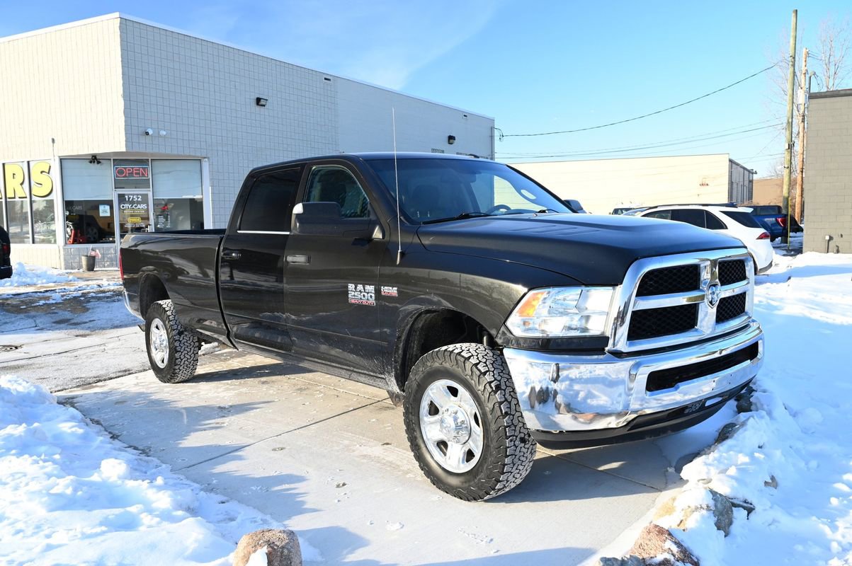 Used 2018 RAM 2500 Tradesman w/ Chrome Appearance Group image 3