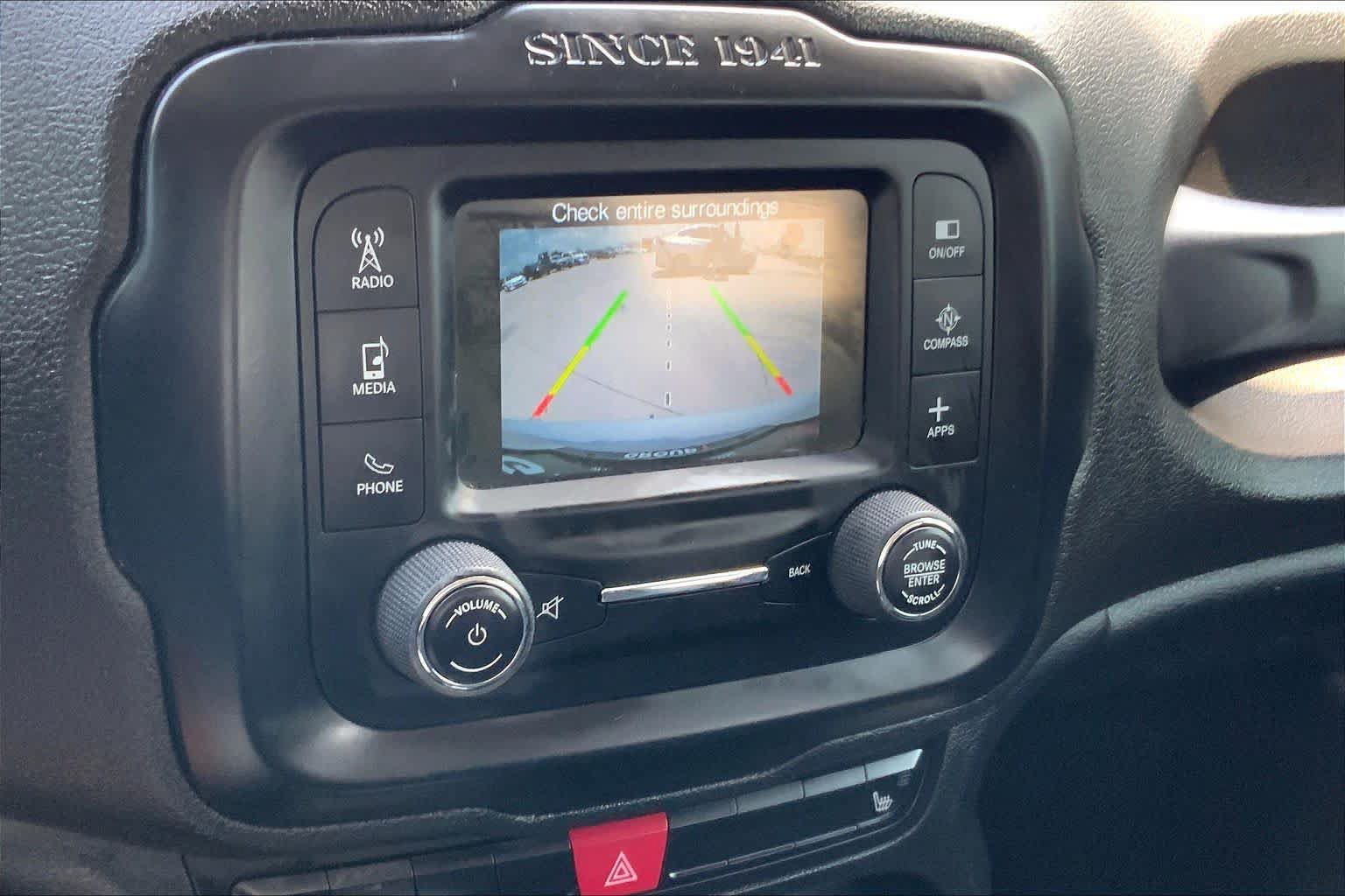Used 2016 Jeep Renegade Limited FWD image 29