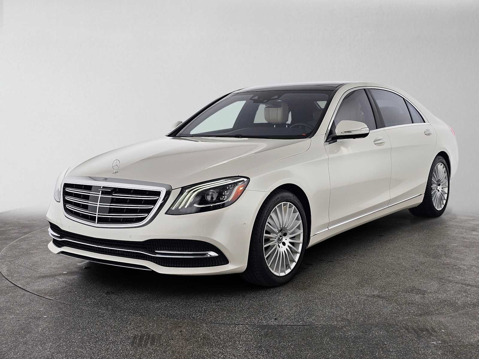 Used 2018 Mercedes-Benz S 560 Sedan image 7