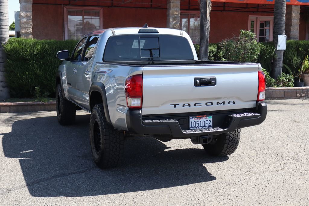 Used 2017 Toyota Tacoma TRD Off-Road RWD image 6
