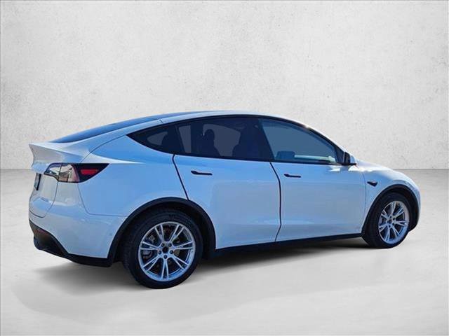 Used 2021 Tesla Model Y Long Range image 5