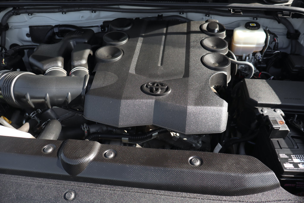 Used 2021 Toyota 4Runner SR5 AWD/4WD image 12