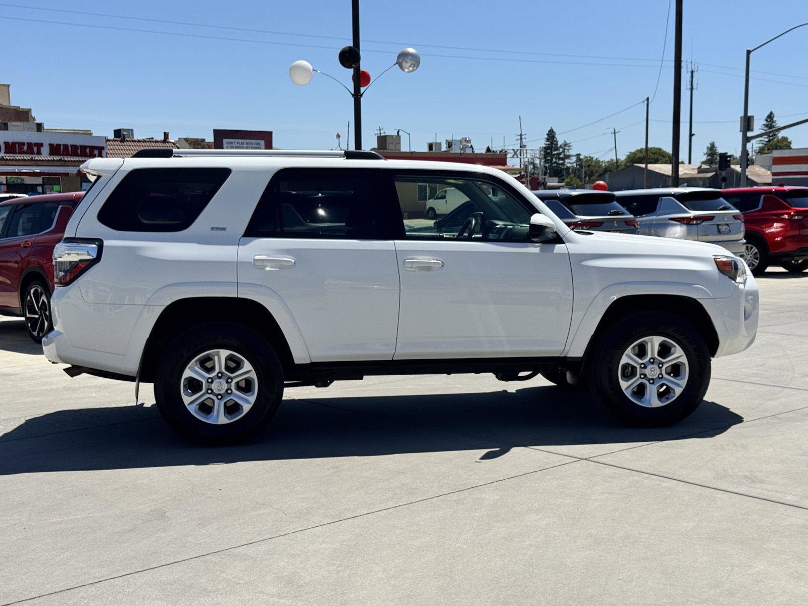 Used 2021 Toyota 4Runner SR5 image 5