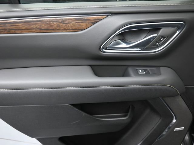 Used 2024 Chevrolet Tahoe Premier AWD/4WD image 19