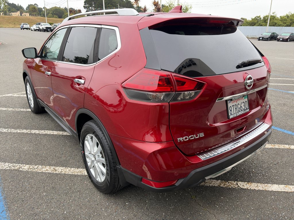 Used 2019 Nissan Rogue SV FWD image 17