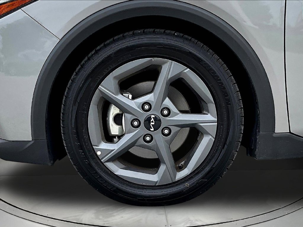 Used 2025 Kia K4 FWD image 33