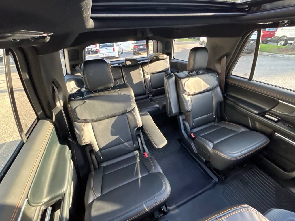 Used 2025 Ford Expedition Tremor AWD/4WD image 30