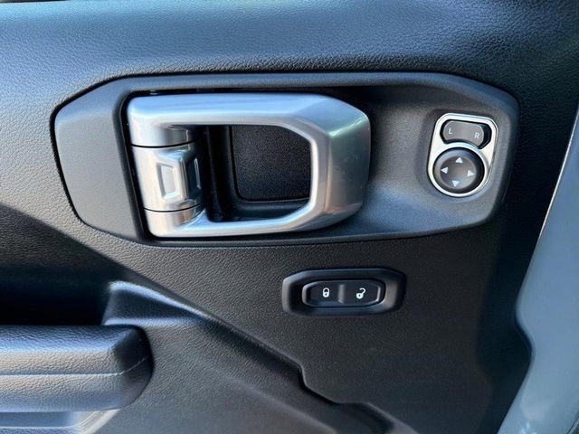 Certified 2024 Jeep Gladiator Mojave image 29