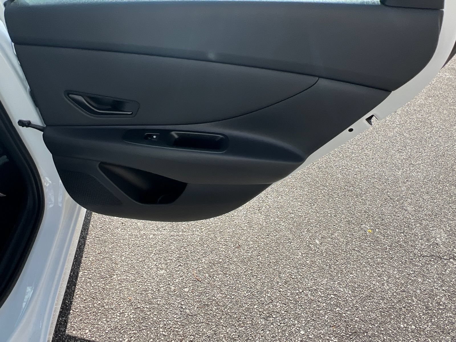 Certified 2025 Hyundai Elantra Sport FWD image 13