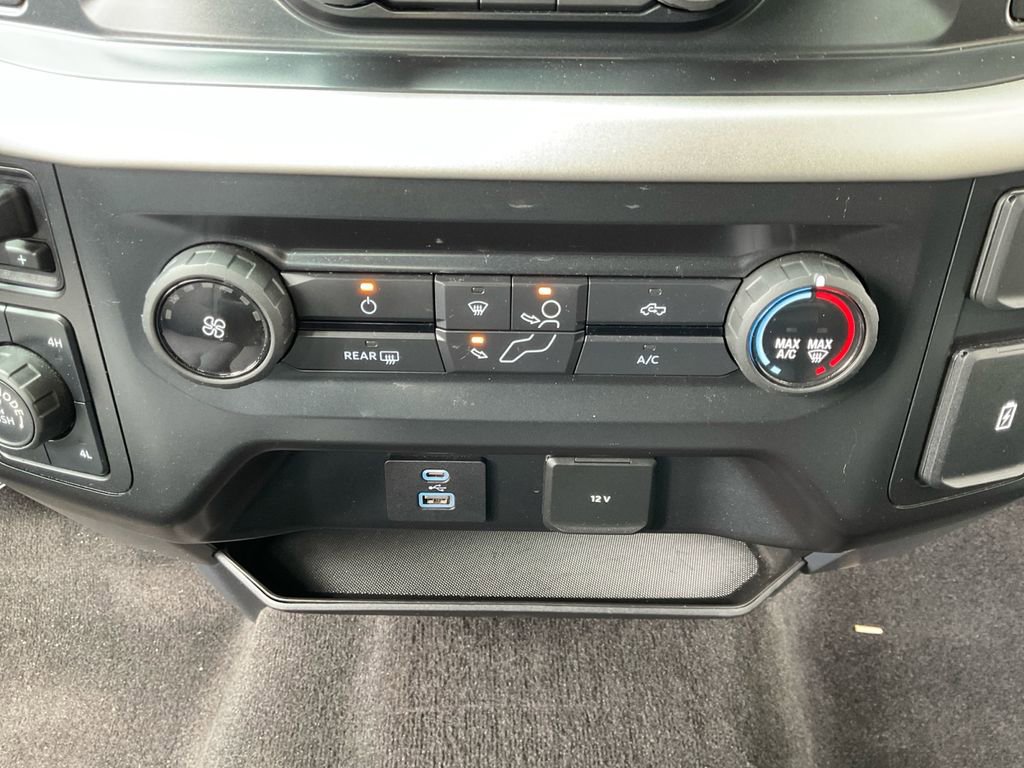 Used 2021 Ford F150 XLT image 24