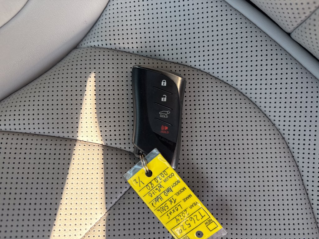 Used 2024 Lexus TX 500h AWD w/ Technology Package image 33