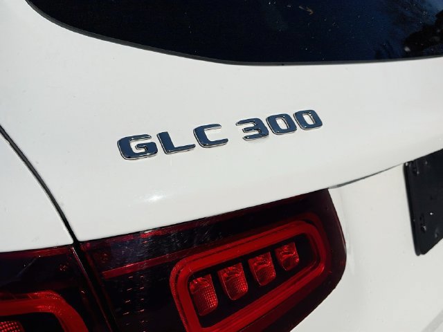 Certified 2020 Mercedes-Benz GLC 300 4MATIC image 22