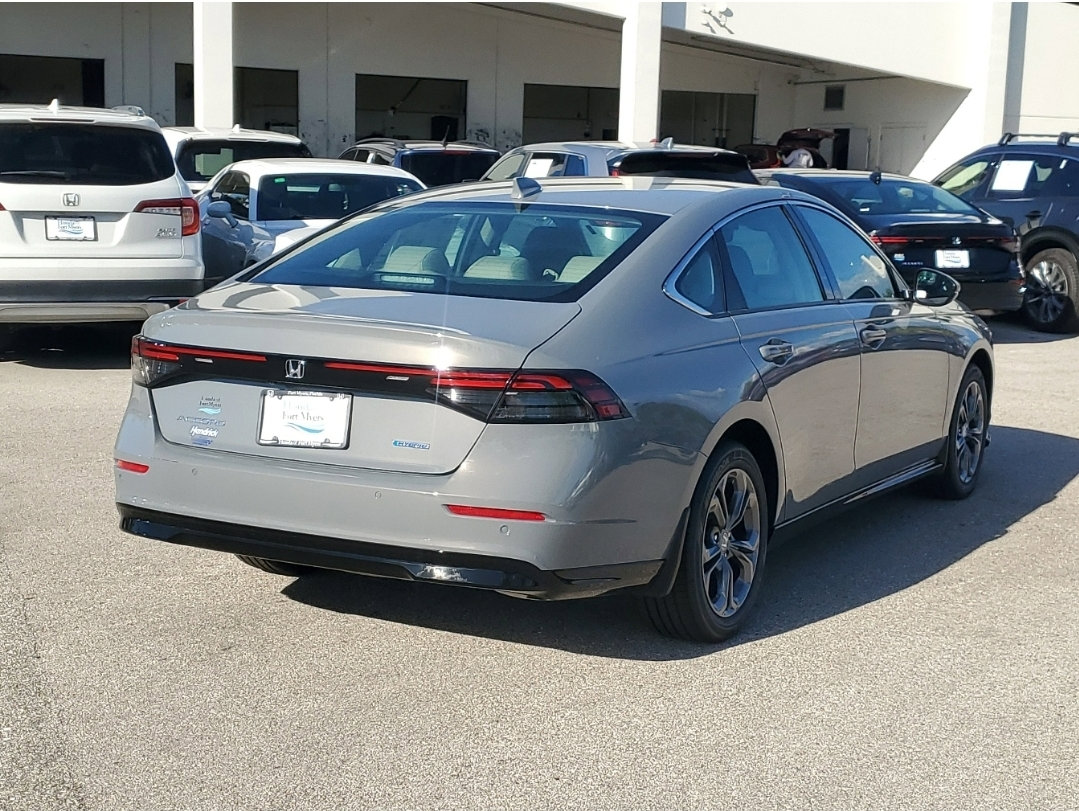 New 2025 Honda Accord EX-L image 4