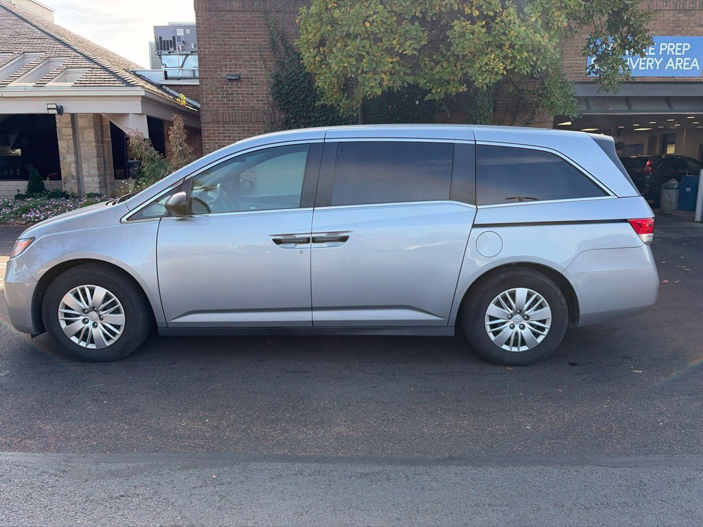 Used 2016 Honda Odyssey LX image 9