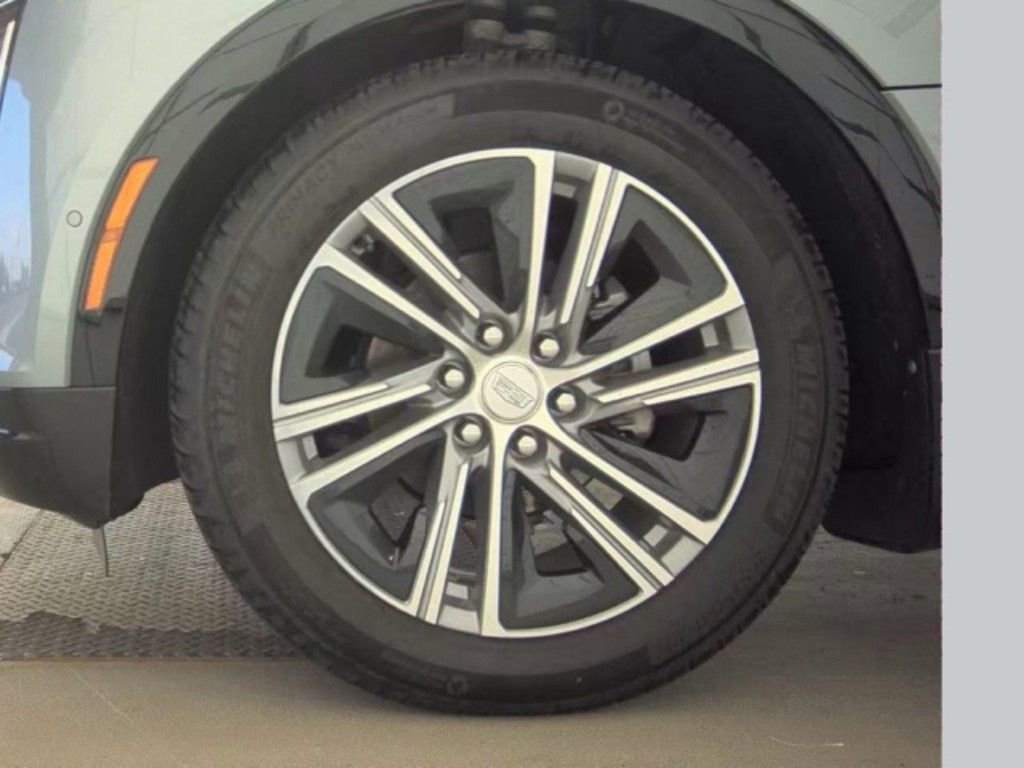 Used 2024 Cadillac Lyriq Luxury w/ LPO, Floor Liner Package image 22