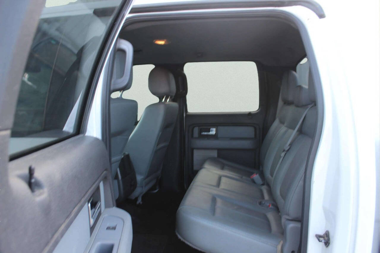 Used 2014 Ford F150 XLT w/ Equipment Group 302A Luxury AWD/4WD image 7