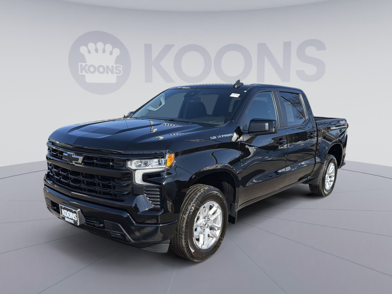 Used 2024 Chevrolet Silverado 1500 RST image 1
