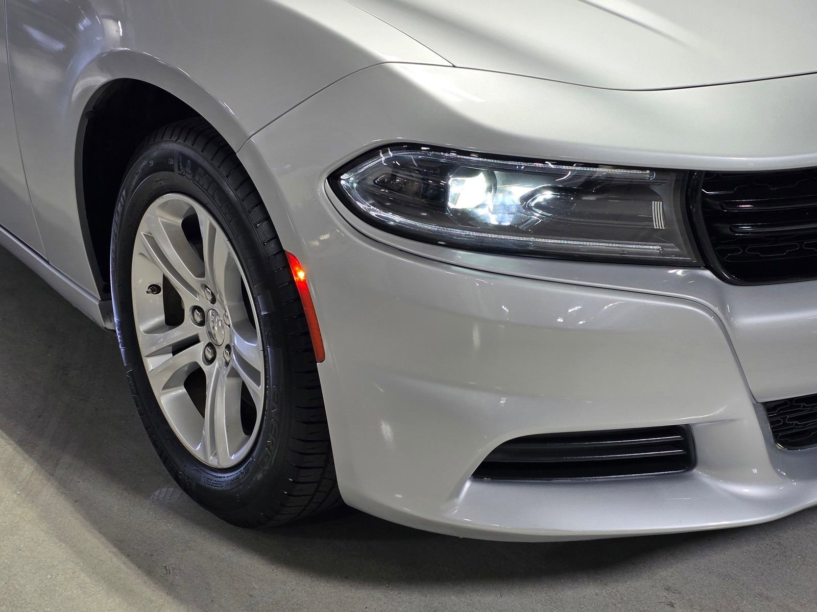 Used 2023 Dodge Charger SXT image 10