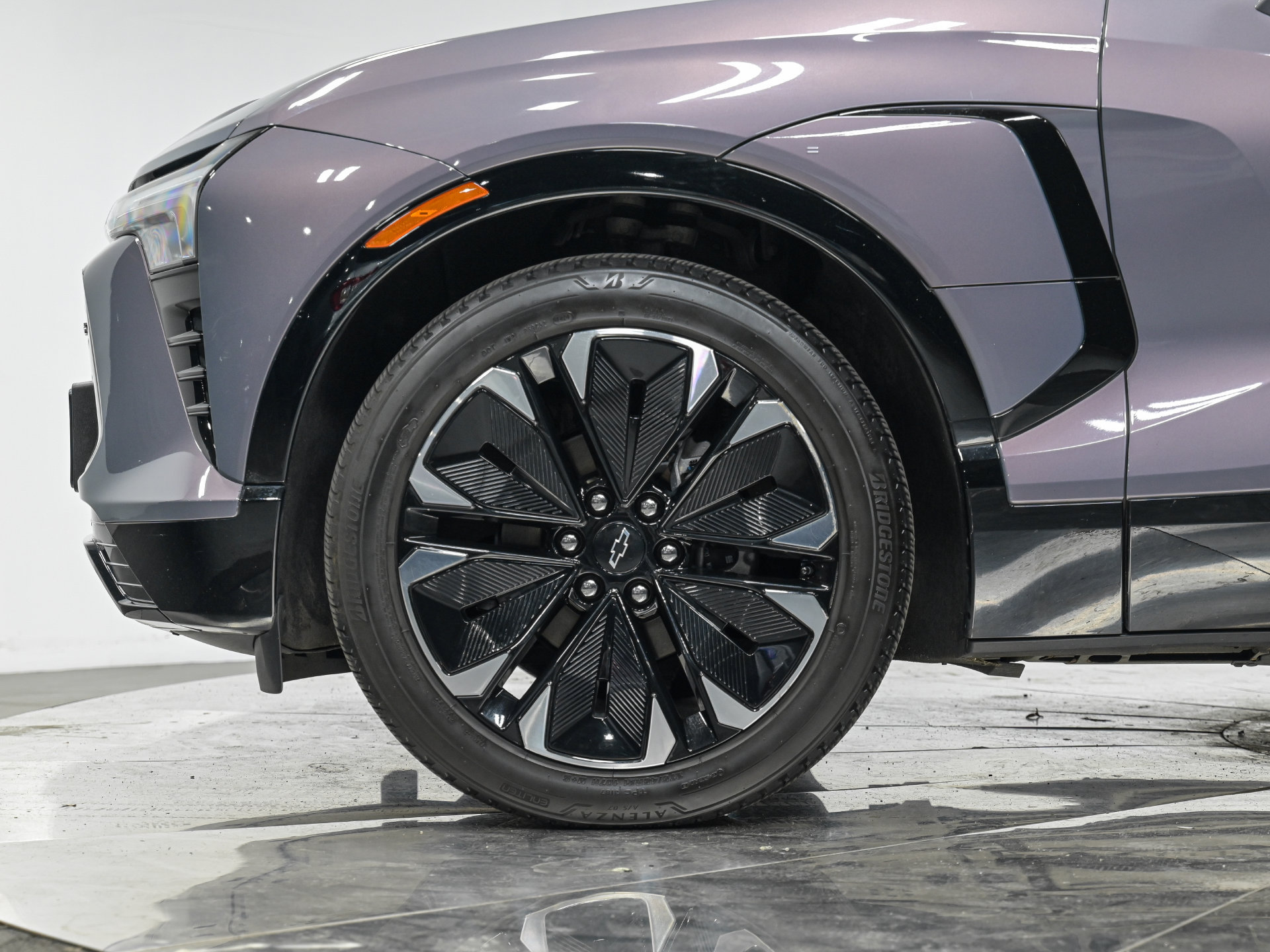 Used 2024 Chevrolet Blazer EV RS RWD image 3