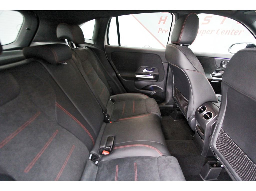 Used 2023 Mercedes-Benz GLA 45 AMG 4MATIC image 10