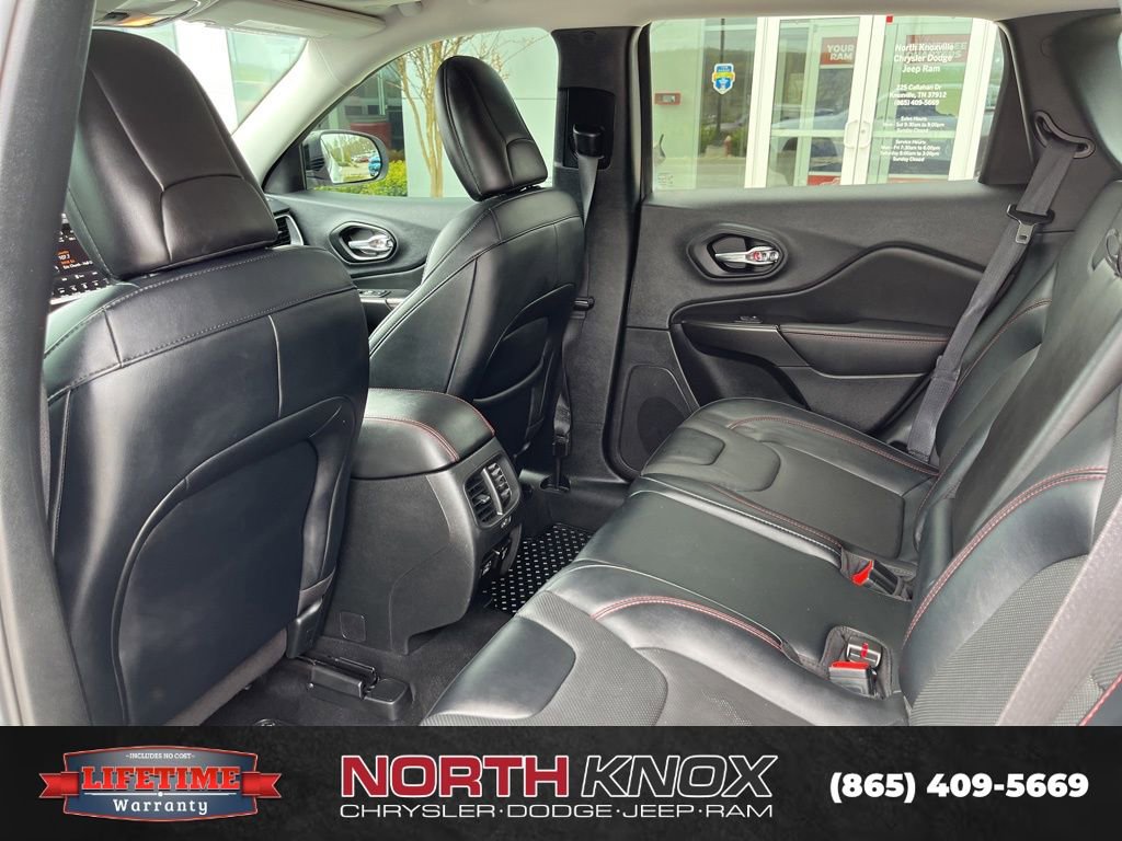 Used 2022 Jeep Cherokee Trailhawk w/ Sun, Sound & Nav Group image 17