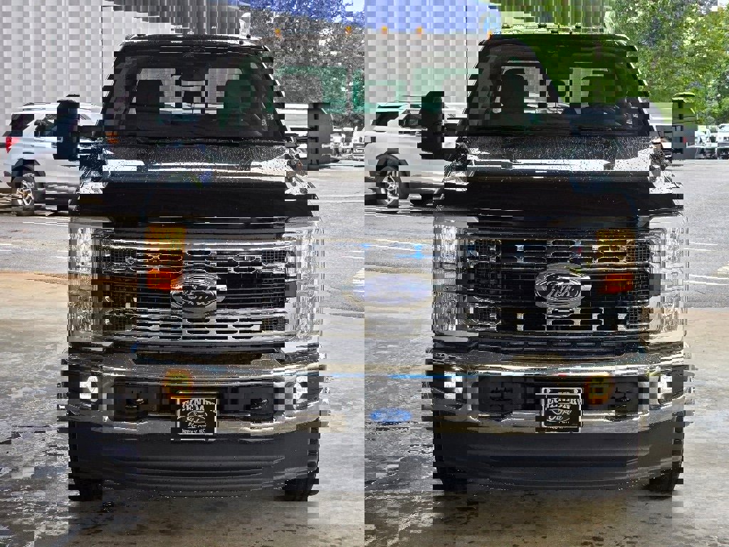 New 2026 Ford F350 XL w/ XL Chrome Package image 22