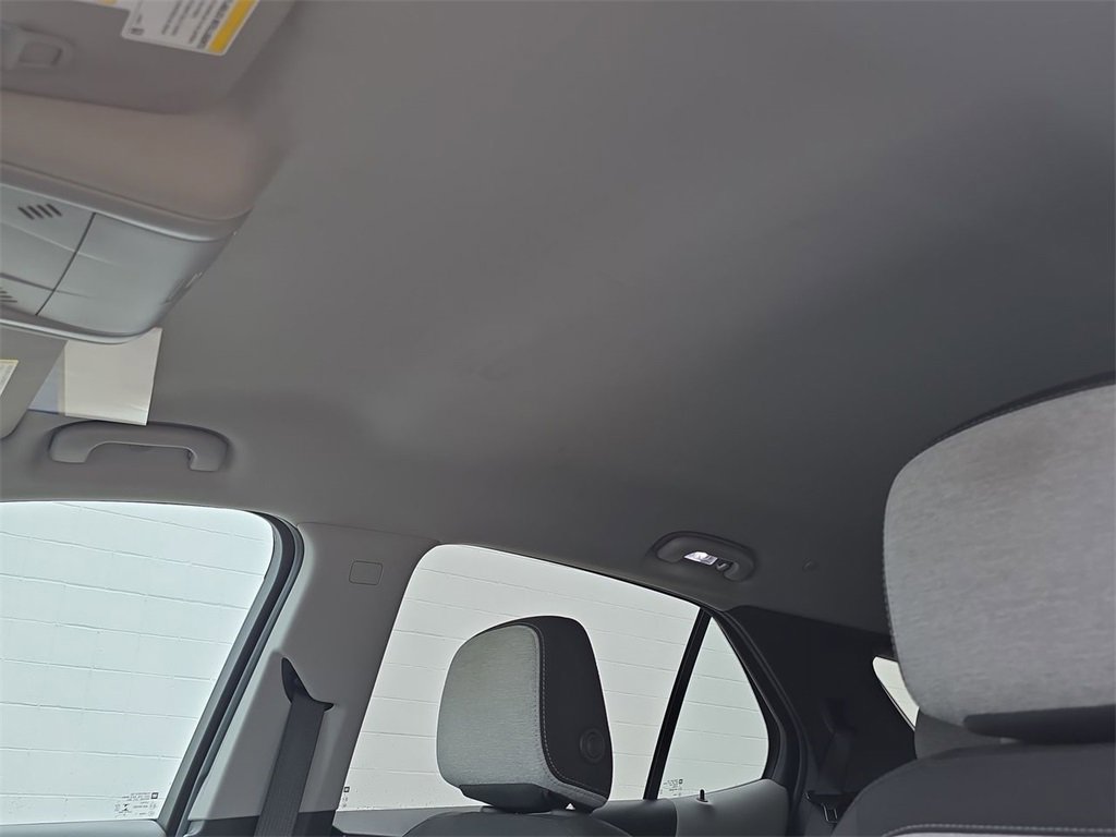 Used 2023 Chevrolet Equinox LT w/ Driver Convenience Package image 19