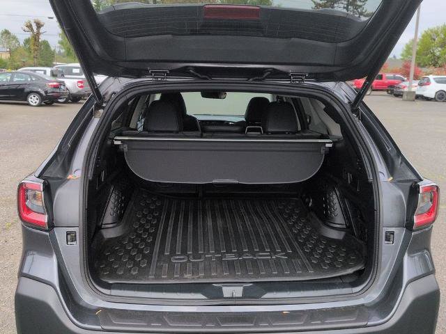 Used 2025 Subaru Outback Onyx Edition AWD/4WD image 25