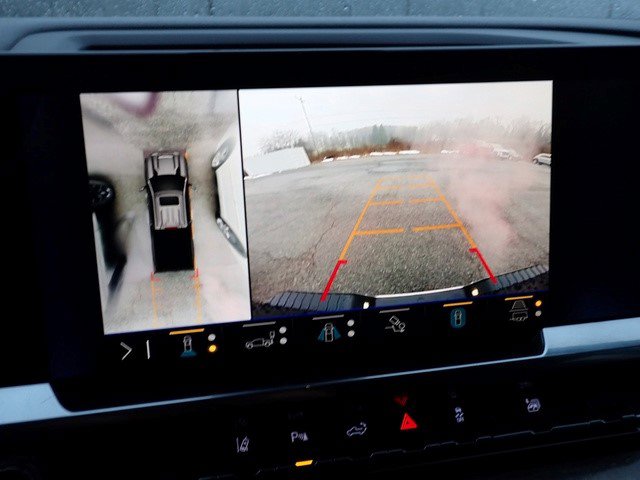 Certified 2024 Chevrolet Silverado 2500 LTZ w/ LTZ Convenience Package image 29