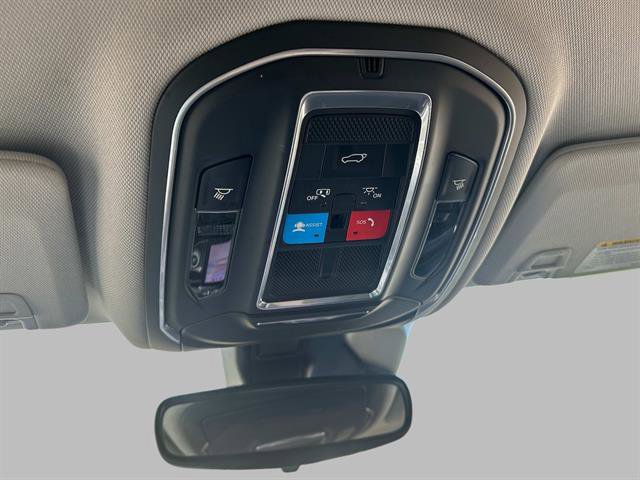 Used 2022 Jeep Grand Cherokee L Limited image 34