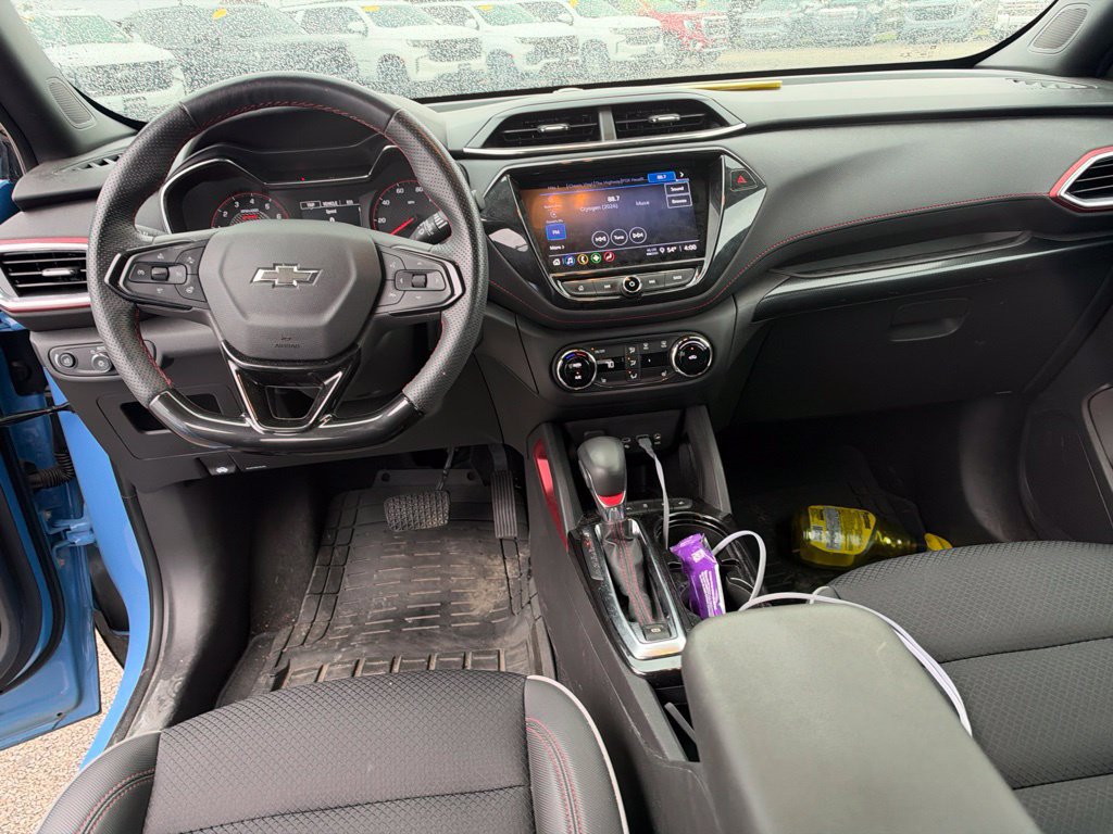 Used 2023 Chevrolet TrailBlazer RS w/ Convenience Package FWD image 10