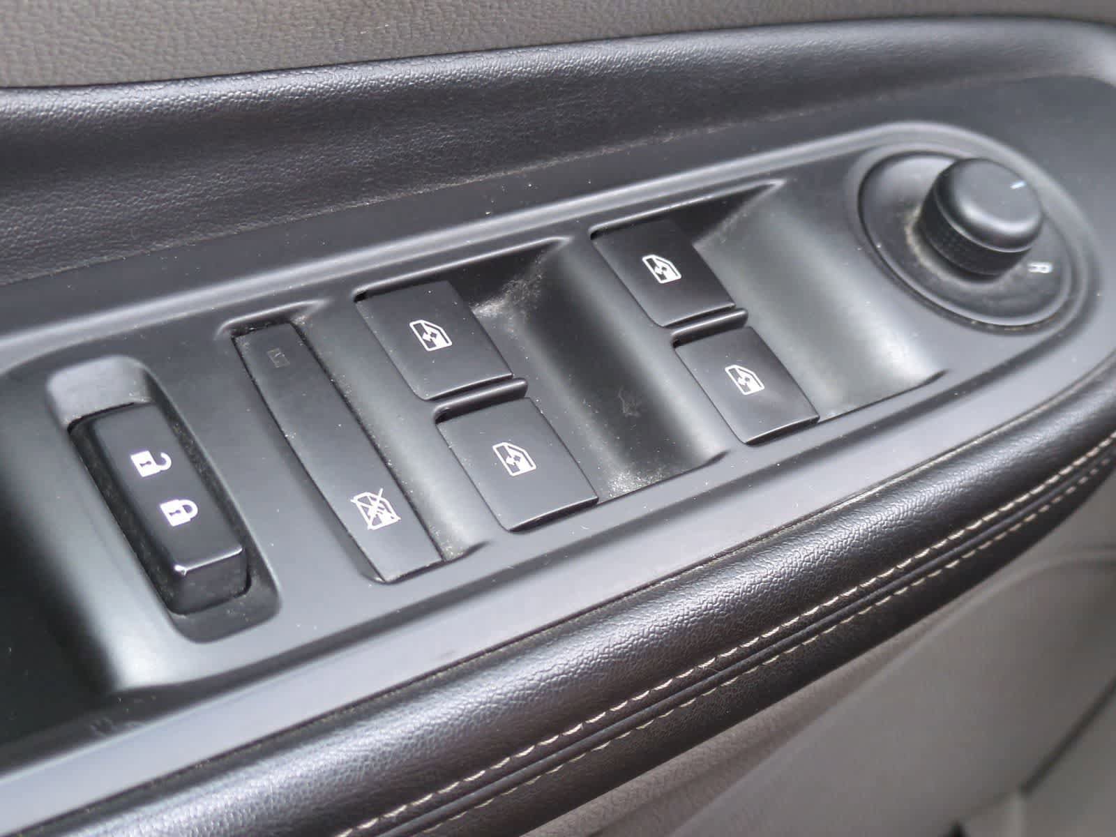Used 2015 Buick Encore Leather FWD image 32