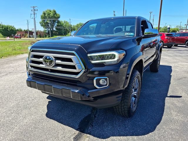 Used 2020 Toyota Tacoma Limited AWD/4WD image 4