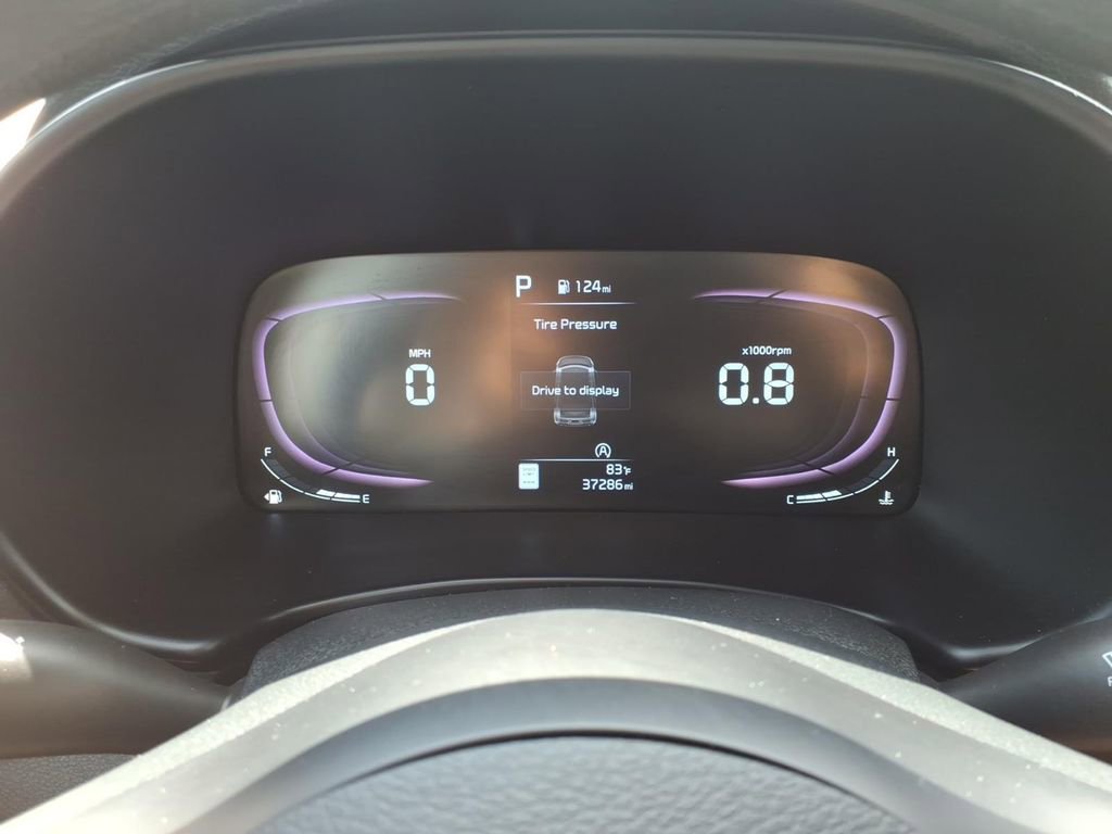 Used 2023 Kia Soul LX w/ LX Technology Package FWD image 23