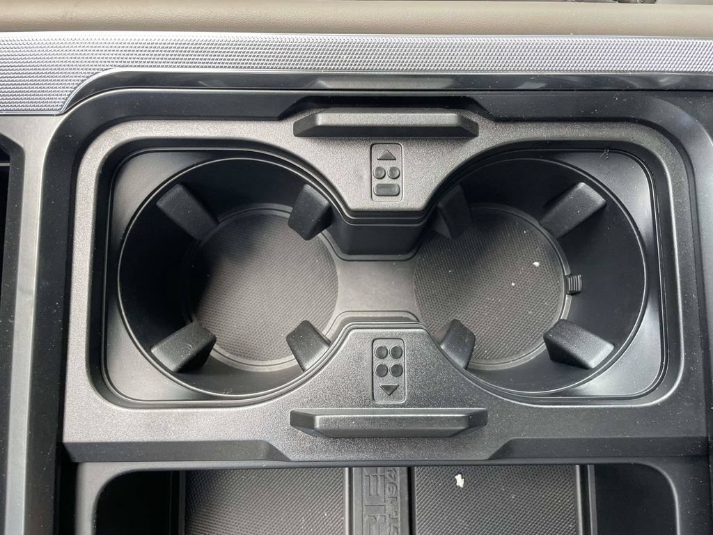 New 2026 Ford F350 Platinum w/ Platinum Plus Package AWD/4WD image 18