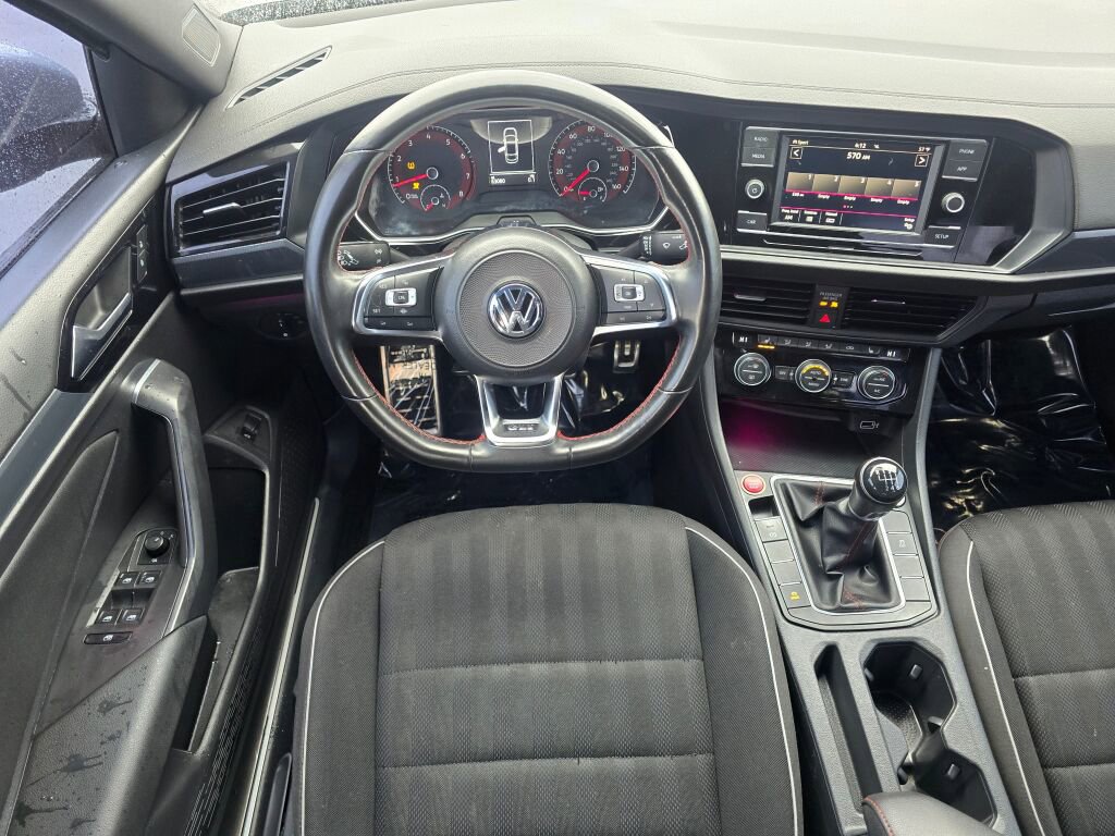 Used 2019 Volkswagen Jetta GLI image 2