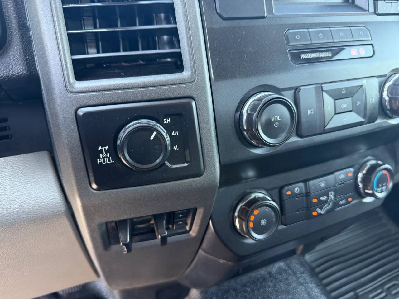 Used 2019 Ford F350 XL w/ Snow Plow Prep Package AWD/4WD image 11