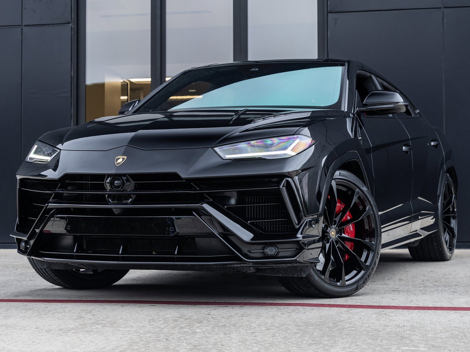 Used 2024 Lamborghini Urus S image 1