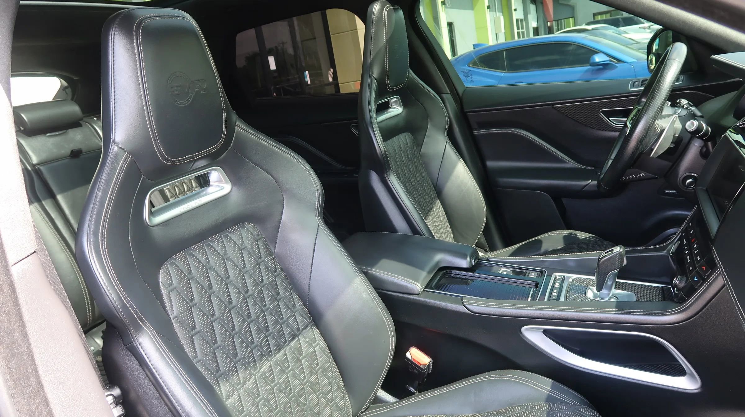Used 2020 Jaguar F-PACE SVR AWD/4WD image 27