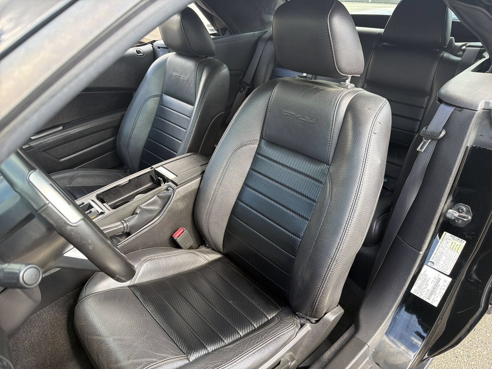 Used 2012 Ford Mustang GT Premium w/ Electronics Pkg RWD image 20