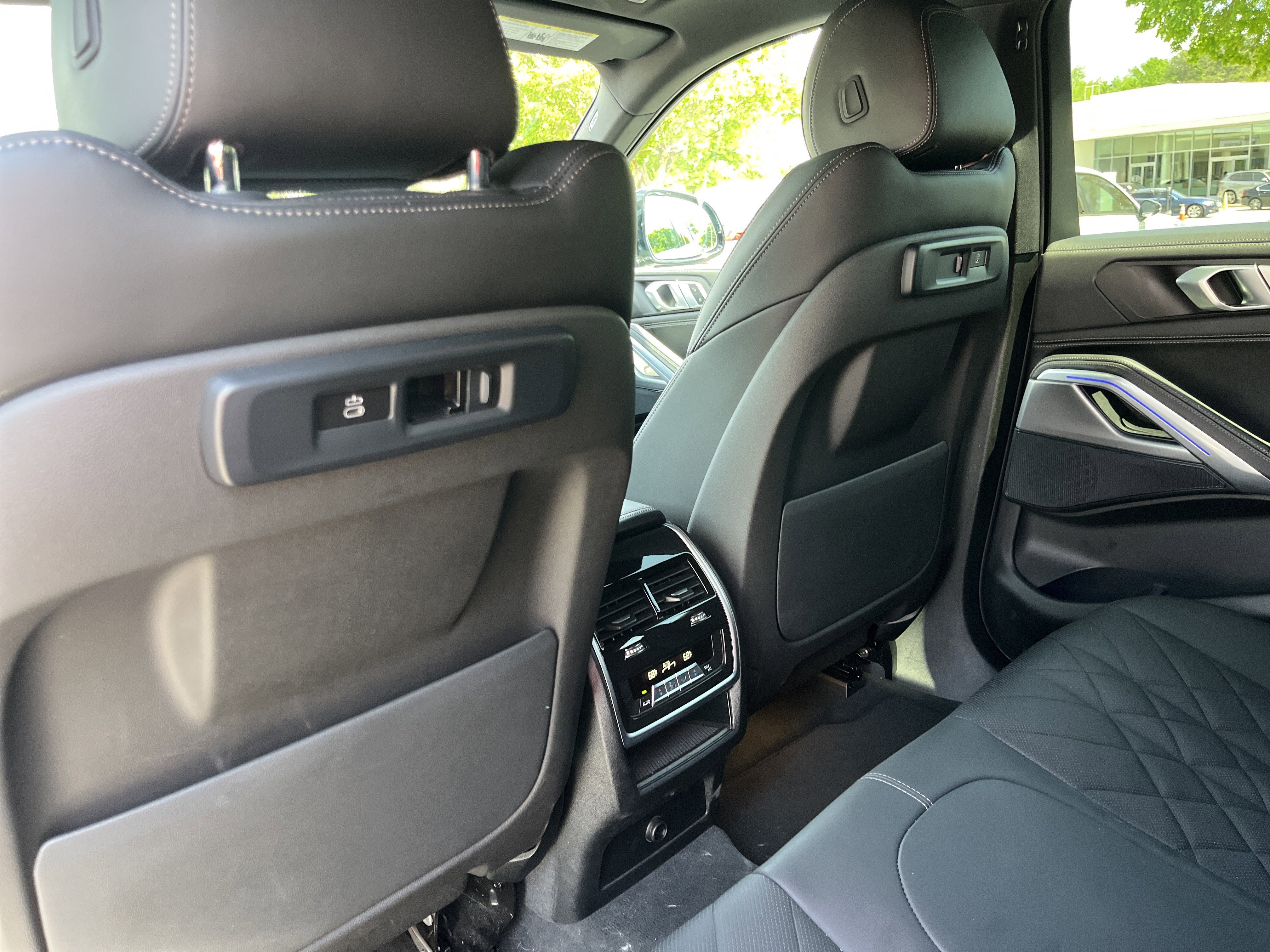 Used 2023 BMW X6 xDrive40i w/ Premium Package AWD/4WD image 19