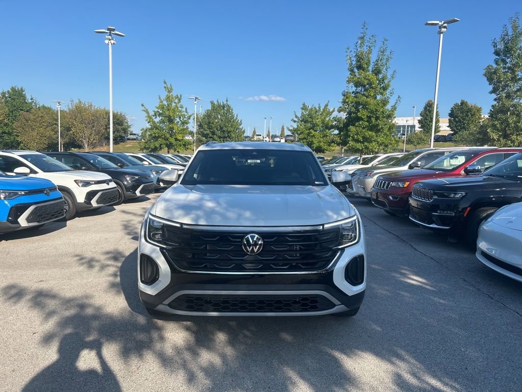 New 2026 Volkswagen Atlas Cross Sport SE image 2