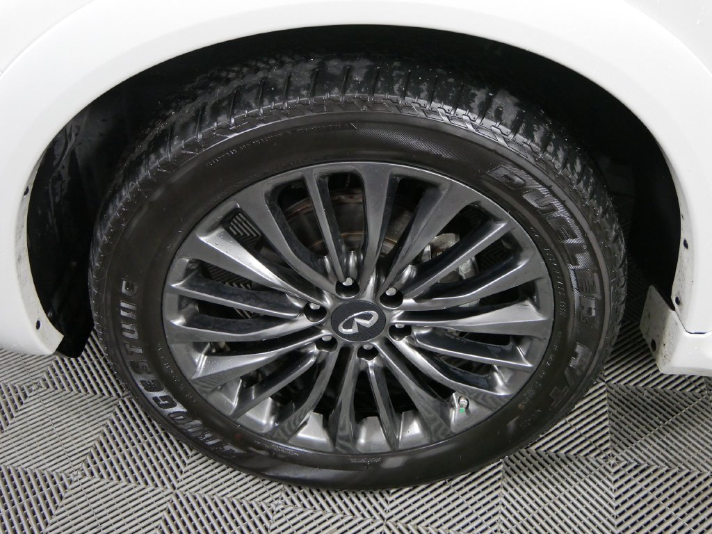 Used 2022 INFINITI QX80 Sensory AWD/4WD image 10