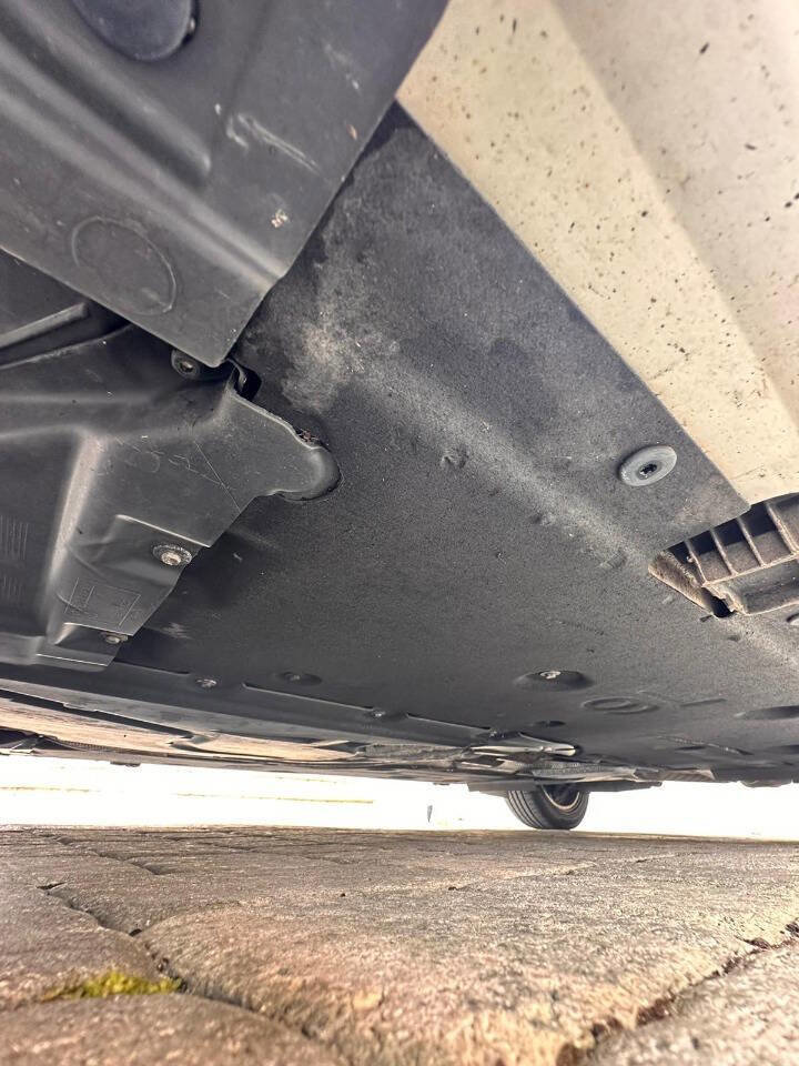 Used 2009 BMW 328i xDrive 328i xDrive AWD 4dr Sedan SULE image 39