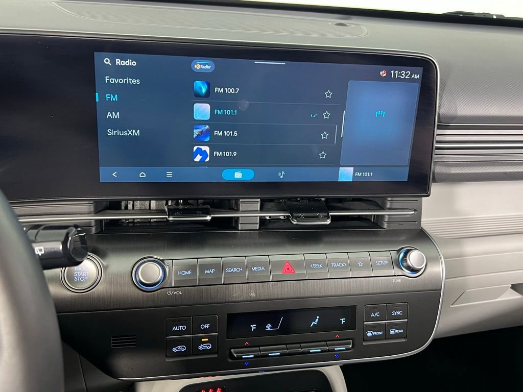 Used 2025 Hyundai Kona SEL image 19