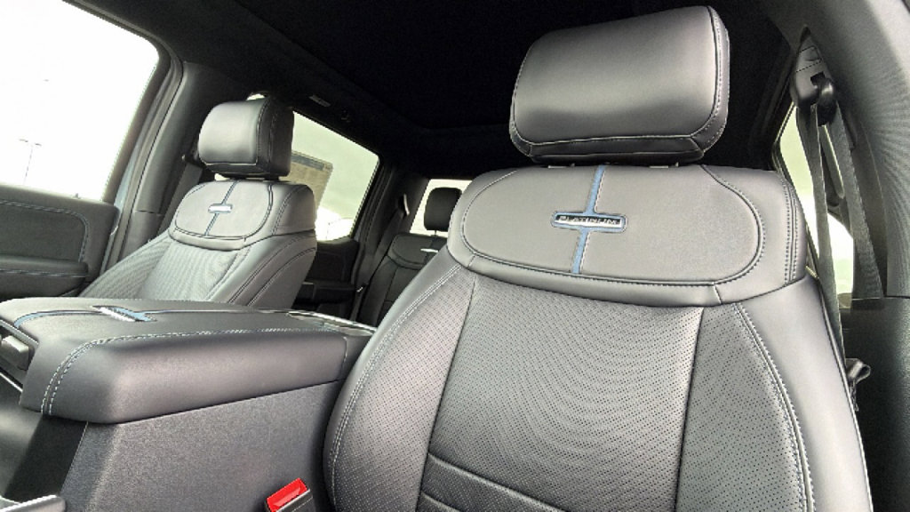 New 2026 Ford F250 4x4 Crew Cab Super Duty image 11