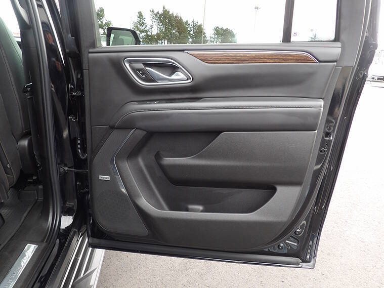 Used 2021 Chevrolet Suburban High Country image 19