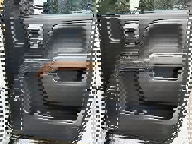 Used 2018 GMC Sierra 3500 Denali w/ Duramax Plus Package image 29