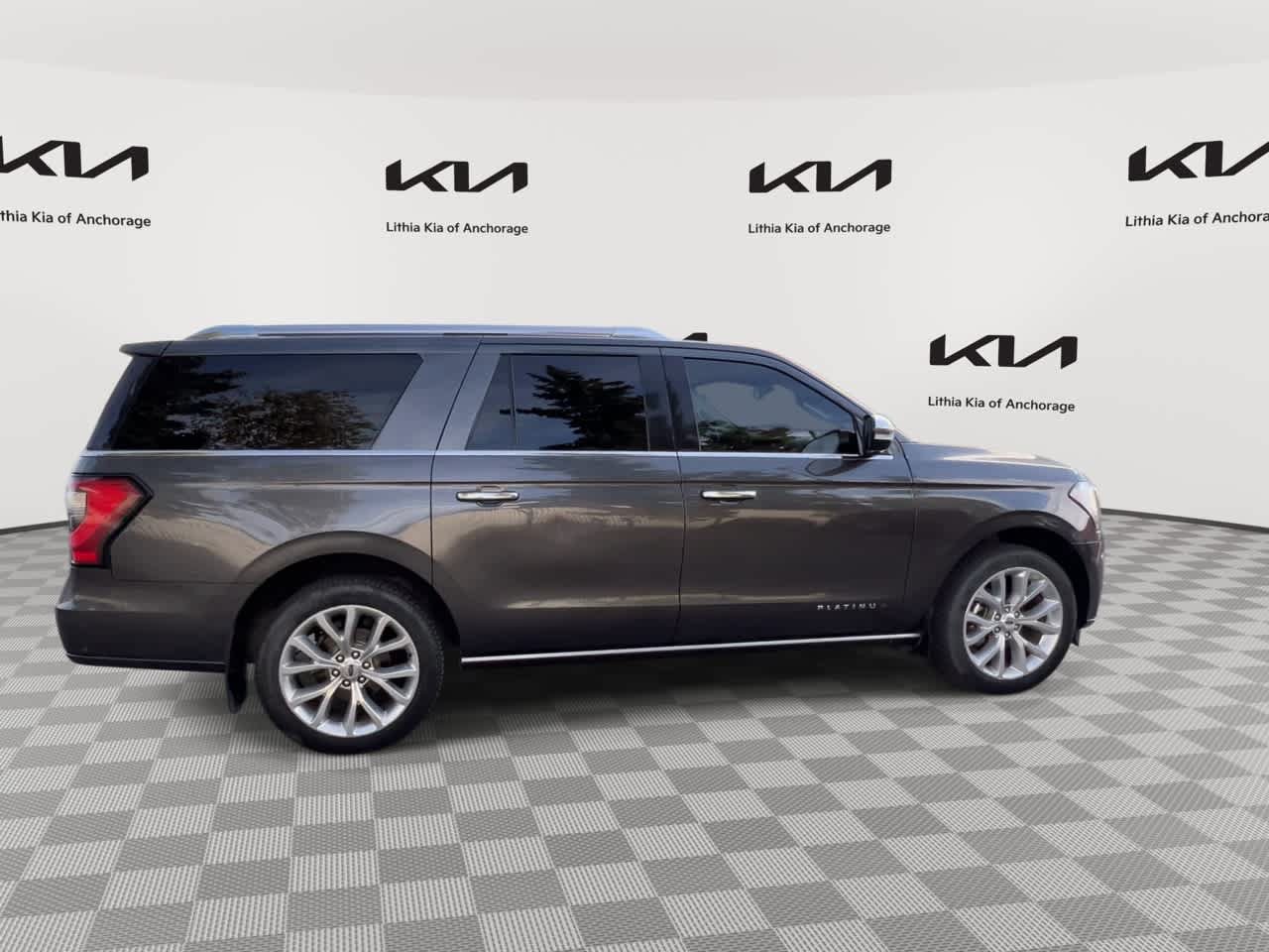 Used 2019 Ford Expedition Max Platinum AWD/4WD image 9