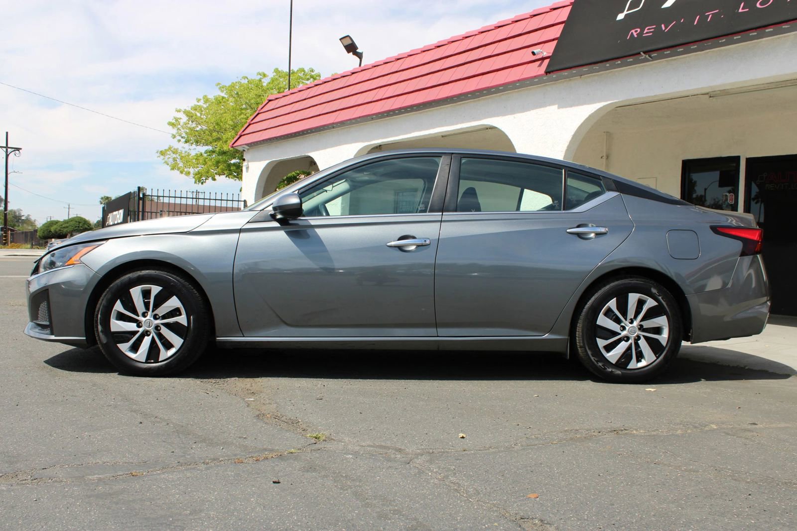 Used 2023 Nissan Altima 2.5 S image 40